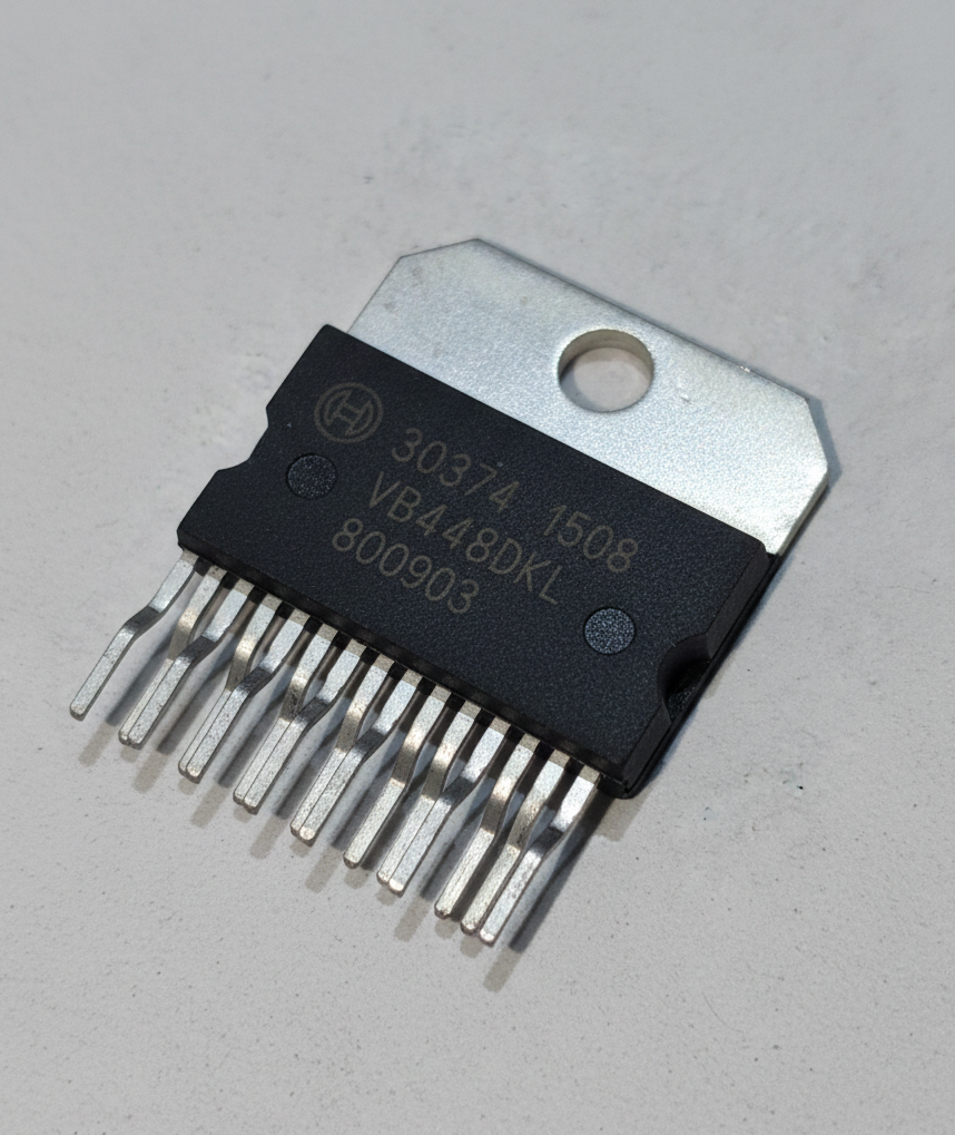 BOSCH 30374 / Pilote d’allumage/ injecteur BOSCH